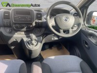 VAUXHALL VIVARO