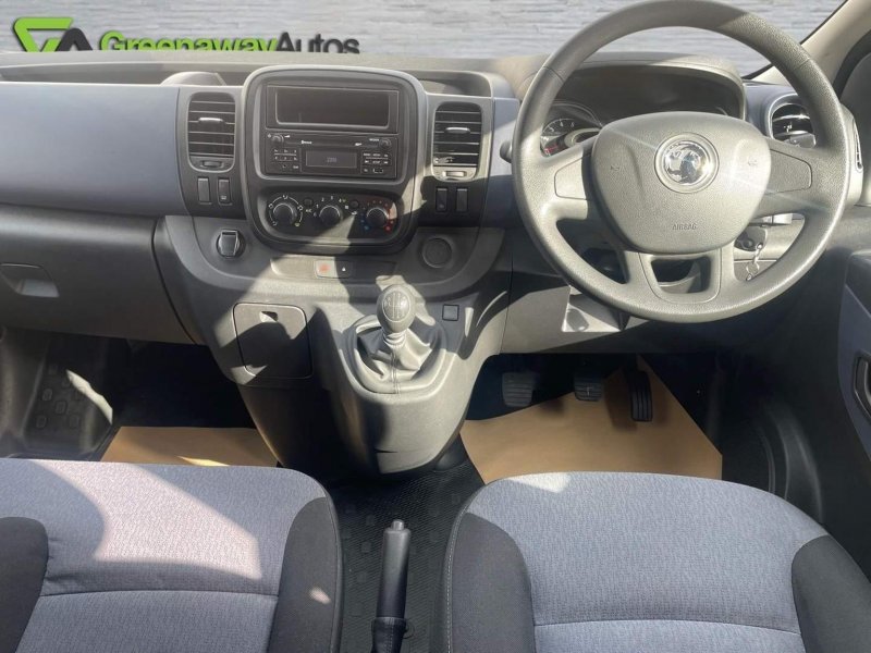 VAUXHALL VIVARO