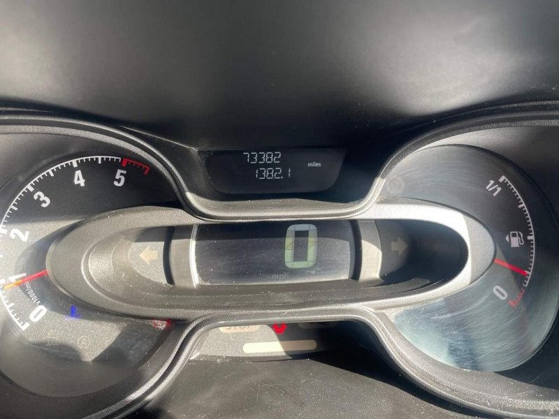 VAUXHALL VIVARO