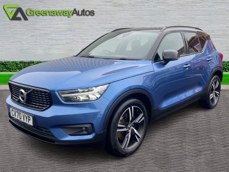 VOLVO XC40