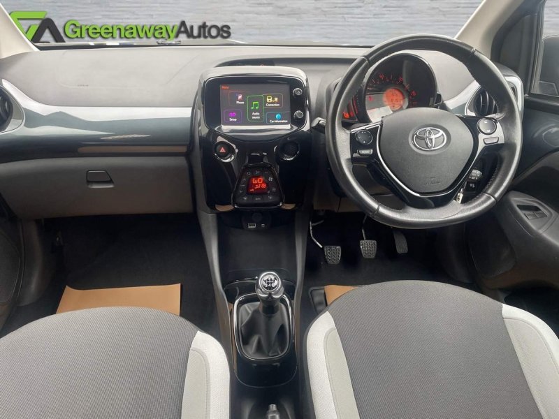 TOYOTA AYGO