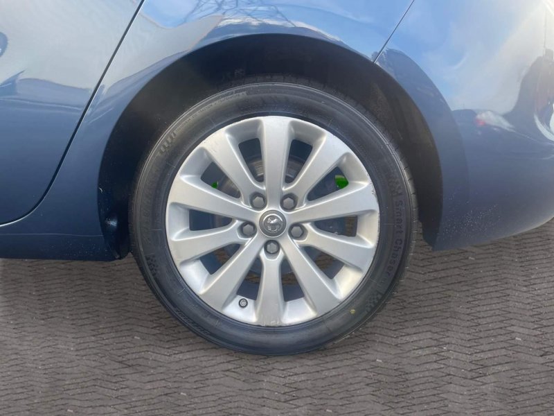 VAUXHALL ZAFIRA TOURER