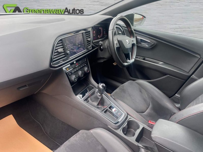 SEAT LEON