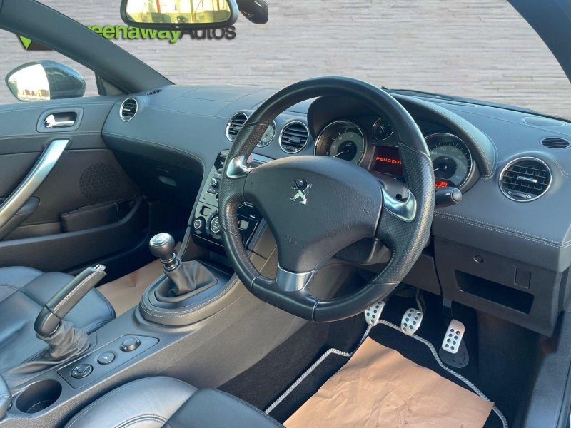 PEUGEOT RCZ