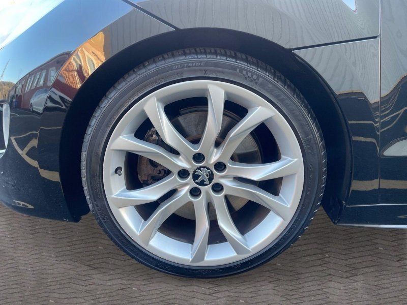 PEUGEOT RCZ