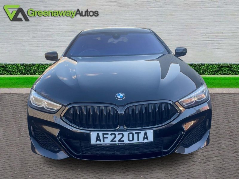 BMW 8 SERIES