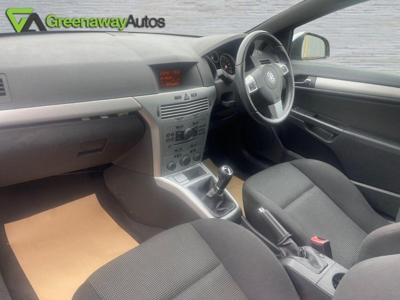 VAUXHALL ASTRA