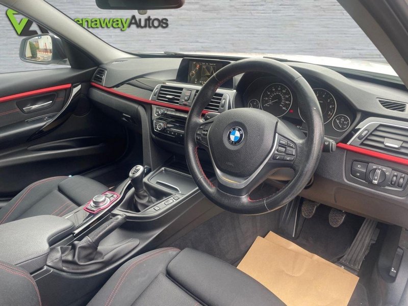 BMW 3 SERIES