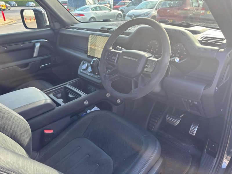 LAND ROVER DEFENDER 90
