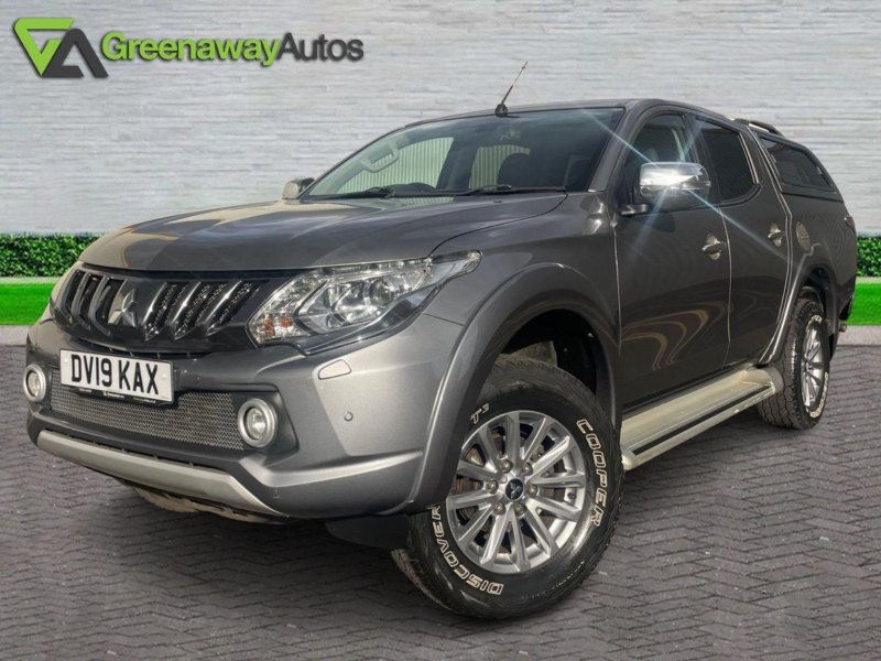 MITSUBISHI L200