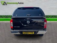 NISSAN NAVARA