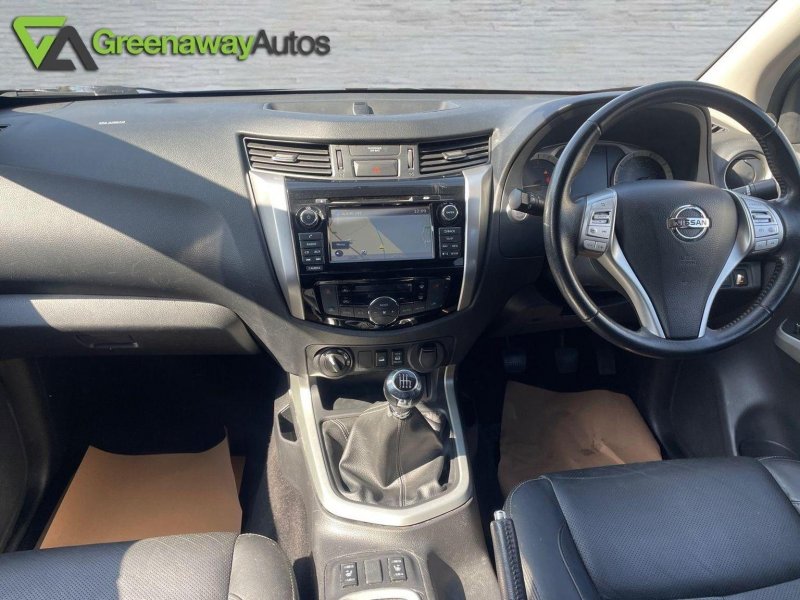 NISSAN NAVARA