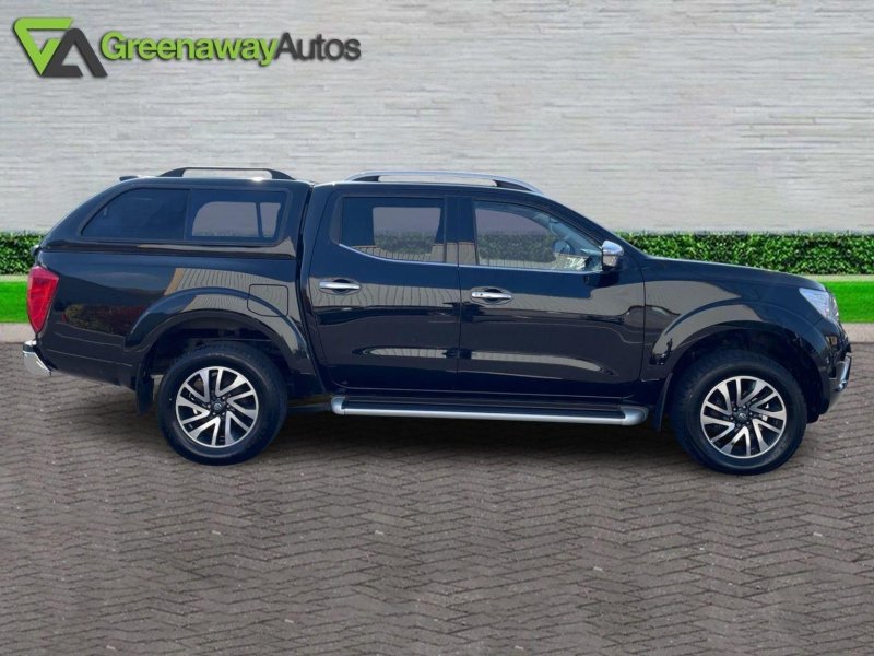 NISSAN NAVARA