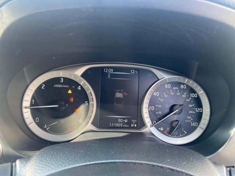 NISSAN NAVARA