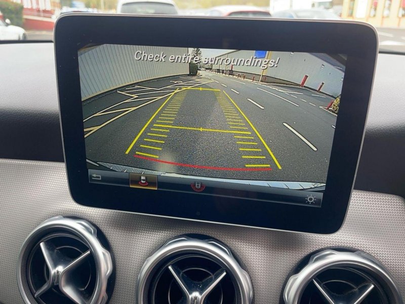 MERCEDES-BENZ GLA CLASS