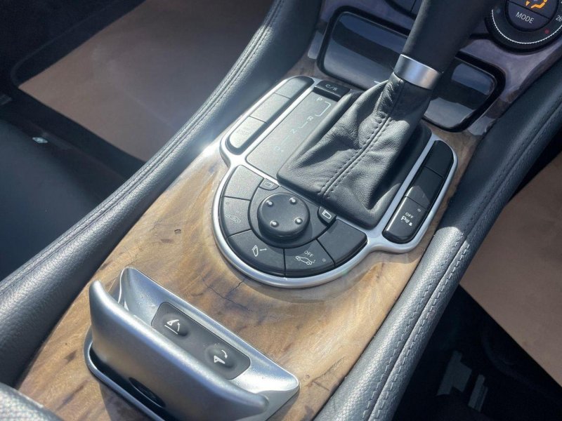 MERCEDES-BENZ SL