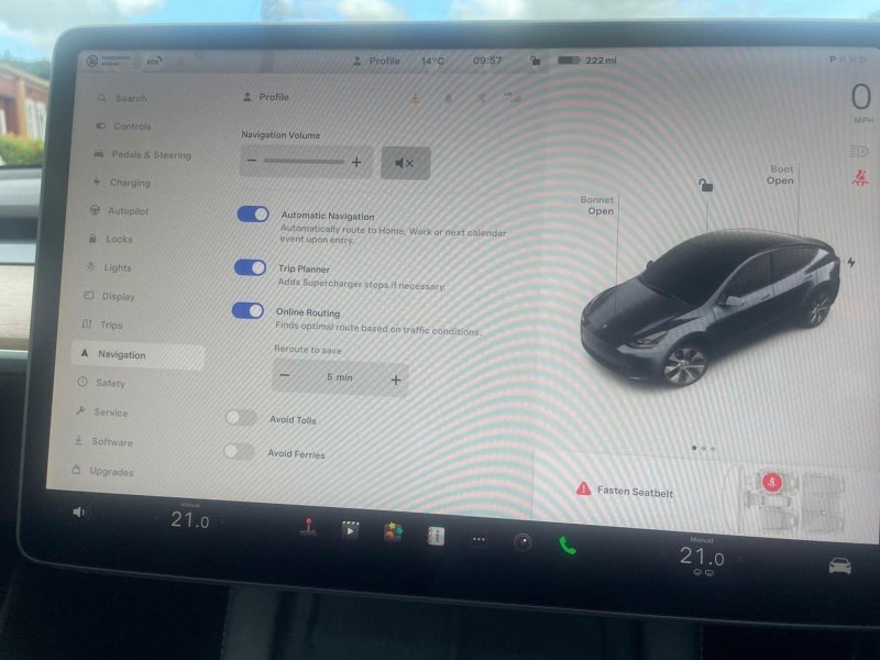 TESLA MODEL Y
