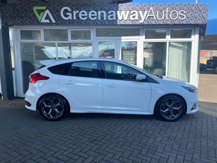Used FORD FOCUS in Pontypridd, Wales for sale